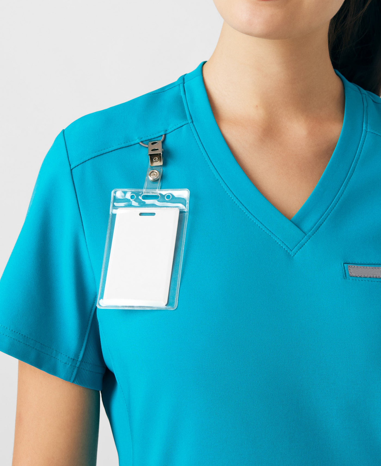 青绿色的医疗工作服