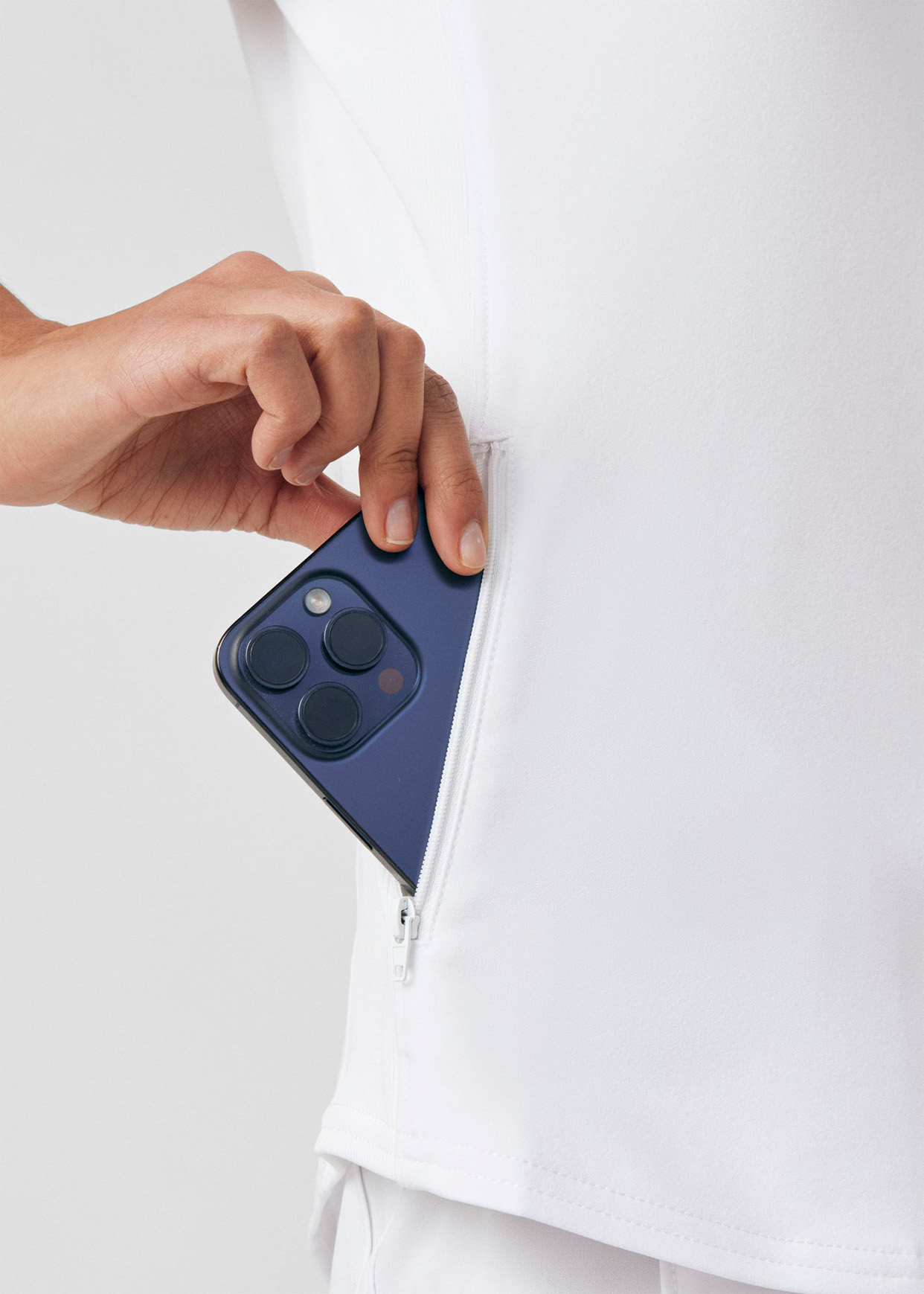 白色医护工作服