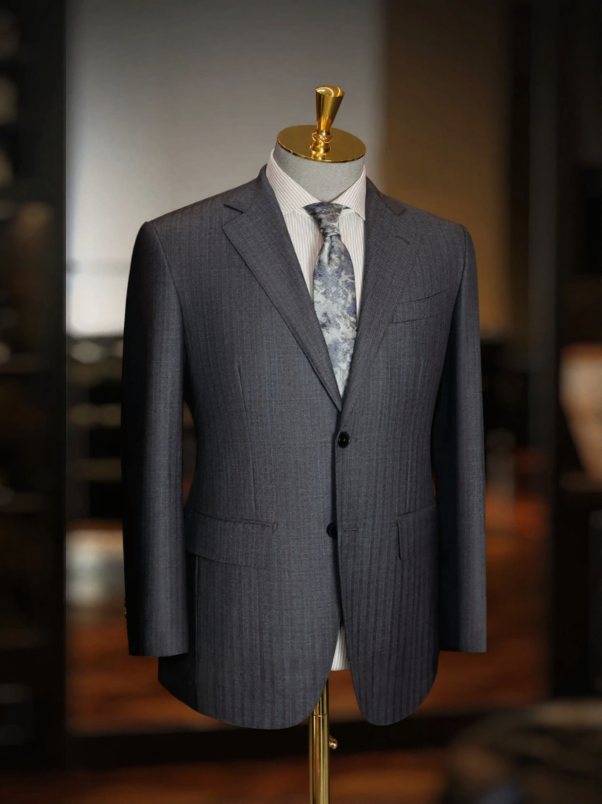 广州增城新塘工厂 深灰色细条纹单排扣西装